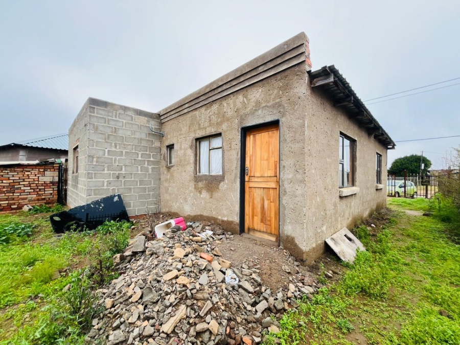 2 Bedroom Property for Sale in Caleb Motsoabi Free State